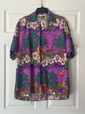 NWOT Alvish Tropical Hawaiian Button Down Shirt